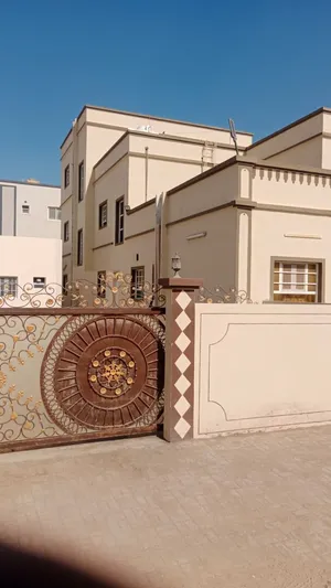 شقة أرضيه جميلة في معبيلة الجنوبية