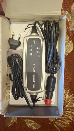 شاحن بطاريه سياره بورش Tequipment الأصلي بحاله جديده