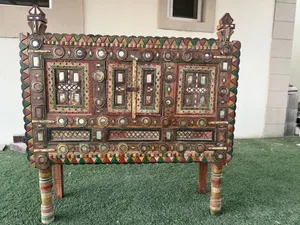 Antique (Damchiya) صندوق تقليدي هندي ( انتيكة دامشيا )