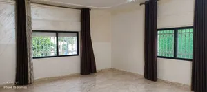 شقه للبيع من المالك مباشره والسعر قابل للتفاوض باشي بسيط