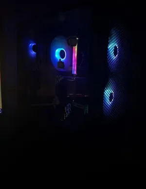 كمبيوتر العاب بحاله جيده pc gamin