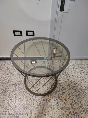 طاوله صغيره السعر 3500 ليره سوريه جديده