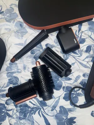 Dyson HS08 Hair Styler – Like New -  5 Months Old