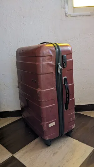 Large American Tourister suitcase, size L (29’, 98 l) شنطة سفر كبيرة American Tourister أصلية، مقاس