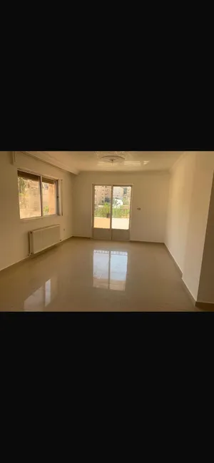 شقه غير مفروشه (ضاحيه الرشيد)