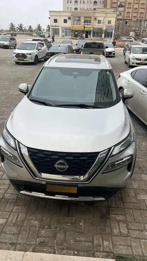 Used Nissan Rogue in Dhofar