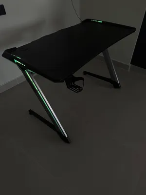Ransor table slightly used