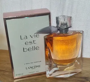 عطر لانكوم لافي إي بيل الأصلي 100 مل - مرشوش رشة واحدة للتجربة فقط