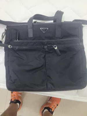 Prada hand bags for unisex , price negotiable