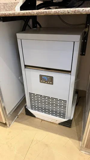 صانعة ثلج للكافيهات / ice maker
