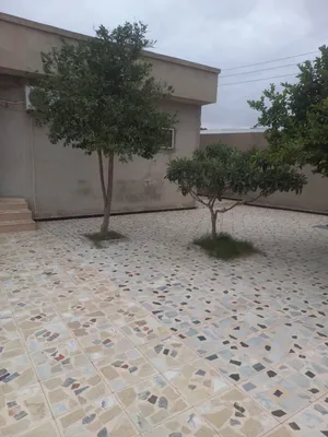 120 m2 2 Bedrooms Townhouse for Rent in Tripoli Tajura