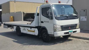 Mitsubishi Fuso Model 2013 V4 Diesel in same condition For sale GCC Car recovery