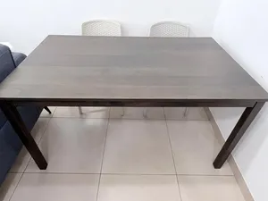Dining table - wood made - brown color - size 150 * 90 CM - amaizing condition like new