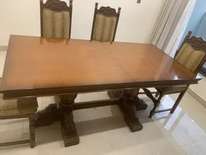 ميز طعام مع 6 كراسي