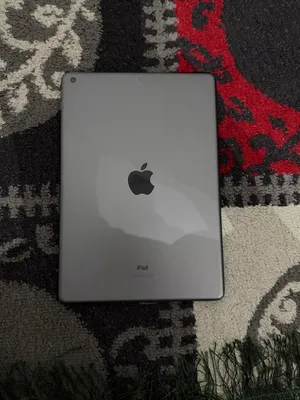 Apple iPad 128 GB in Central Governorate