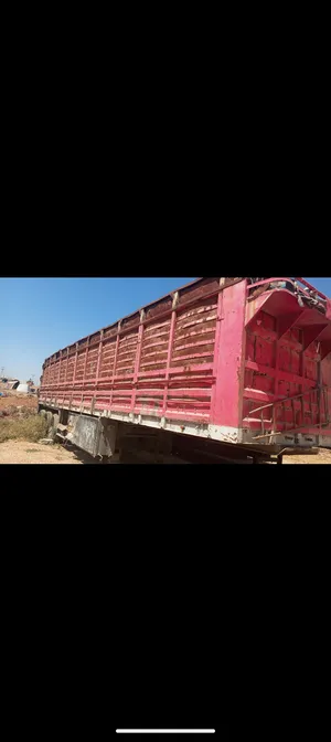 عرباي تريلا لنقل البضائع