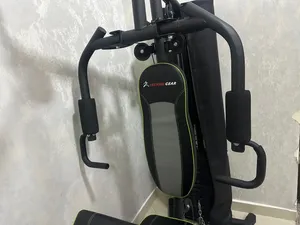 Upper body workout machine.  - جهاز لتدريب العضلات العلوية