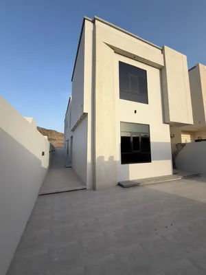305 m2 5 Bedrooms Villa for Sale in Muscat Amerat