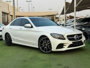 مرسيدس C200 موديل 2019 مواصفات خليجية صبغ الوكالة تشيكات الوكالة مالك اول مفتاحين الوكالة فلAMG
