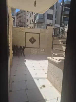شقة فاخرة للبيع في دير غبار