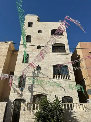 عمارة اربع طوابق للبيع