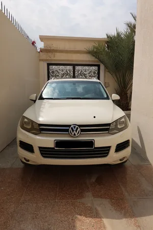VW Touareg 2012 GCC Specs 6 cylinders for sale