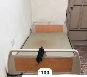 سرير طبي بحاله ممتازه