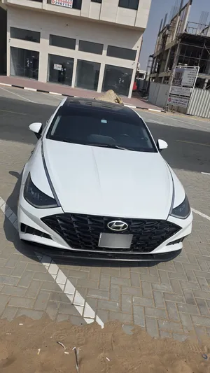 هايونداي سوناتا 2020 فول اوبشين فتحه سقف بانوراما ابيص اللون نظيفه للبيع