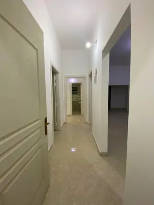 شقة فارغه للايجار في طبربور جديد لم يسكن 2 نوم 270