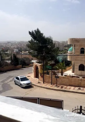 شقة جديدة 182 م سعر حرق طابق اول جنوبي غربي من المالك شفابدران قرب مسجد الفلاح