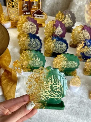 قطعة ريزن هاند ميد صُنعت بحب لتضيف لمسة فخامة إلى بيتك. كل قطعة مميزة ومصنوعة بعناية لتدوم وتبقى ذكر