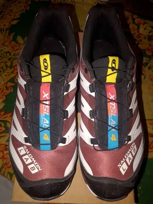 كوتشي أوريجنال salomon مقاس 44 وتربروف