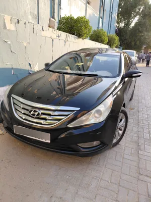 هيوندا سوناتا 2011 لون الخارج أسود الملكي  لون الداخل أسود مواصفات أميركي تشغير بصمه فتحه تدفئة كراس