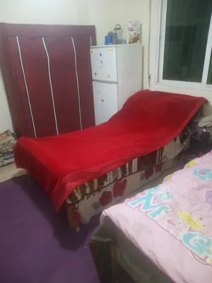 فرشات مزدوجة شبه الجديد للبيع بسعر مغري