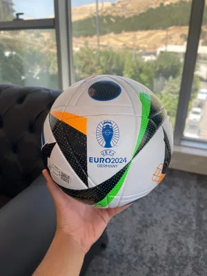 adidas EURO 2024 Fussballliebe
