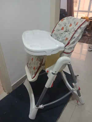 طاوله استحمام الاطفال ، بانيو ، كرسي طعام baby bath