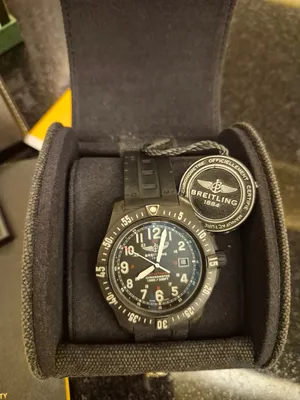breitling sky racer بحالة الجديد