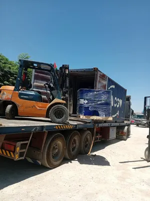 تاجير رفعات شوكيه تحميل وتنزيل جميع انواع البضائع
