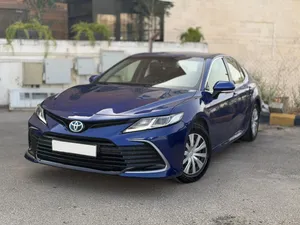 Toyota Camry LE Hybrid 2021 وارد الوكالة