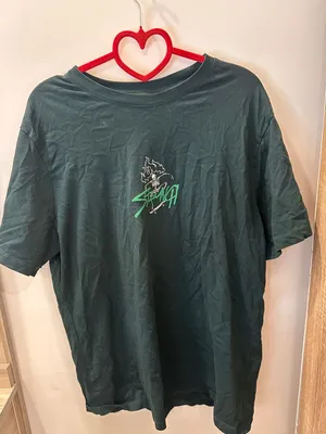 Green Tshirt large