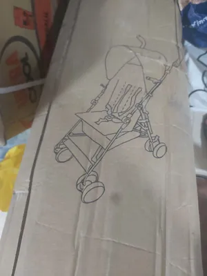 عربة اطفال جديدة