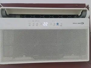 مكيف ميديا سبليت شباك بارد وحار حالته ممتازه تم شراؤه من سنتين انفرتر وجهاز ريمونت وwifi 18 الف وحدة