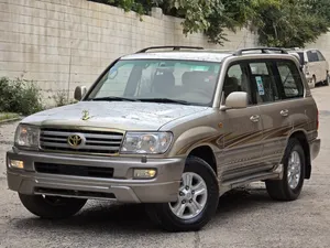 صالون لـانـد كـروزر 2004