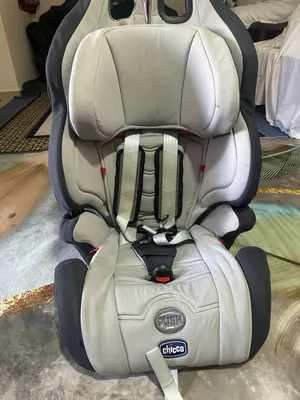 كرسي سياره car seat للبيع