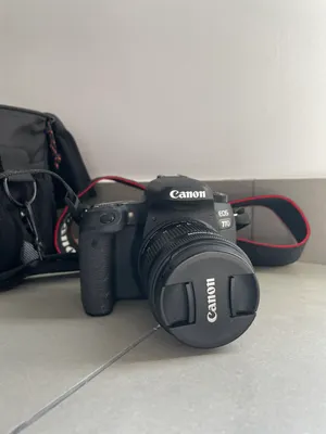 Canon EOS 77D DSLR + 18-55mm Lens + Accessories – Excellent Perfect for Videography Condition