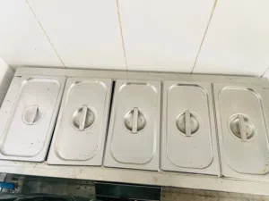 معدات مطعم للبيع
