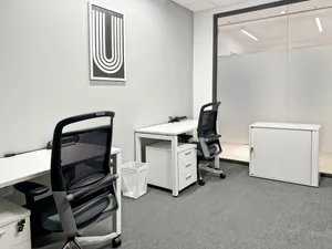 All-inclusive access to professional office space for 1 person in Muscat, Pearl Square