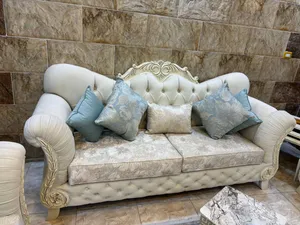 كنب مع طاوله هديه السعر قابل للتفاوض