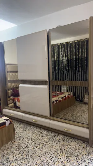 غرفه نوم تركيه 8 قطع ثكيله نضيفه بس شويه يراد تعديلات بسيطه 800 وبيها مجال بسيط