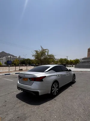 Used Nissan Altima in Muscat